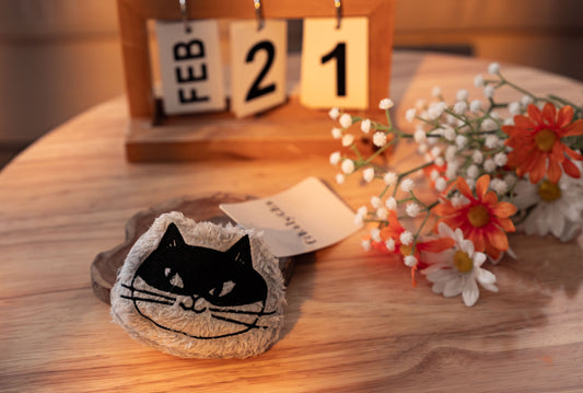 慵懶貓咪絨毛耳機吊飾掛包