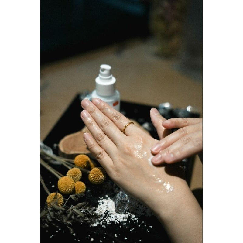 神經醯氨防護保濕乳