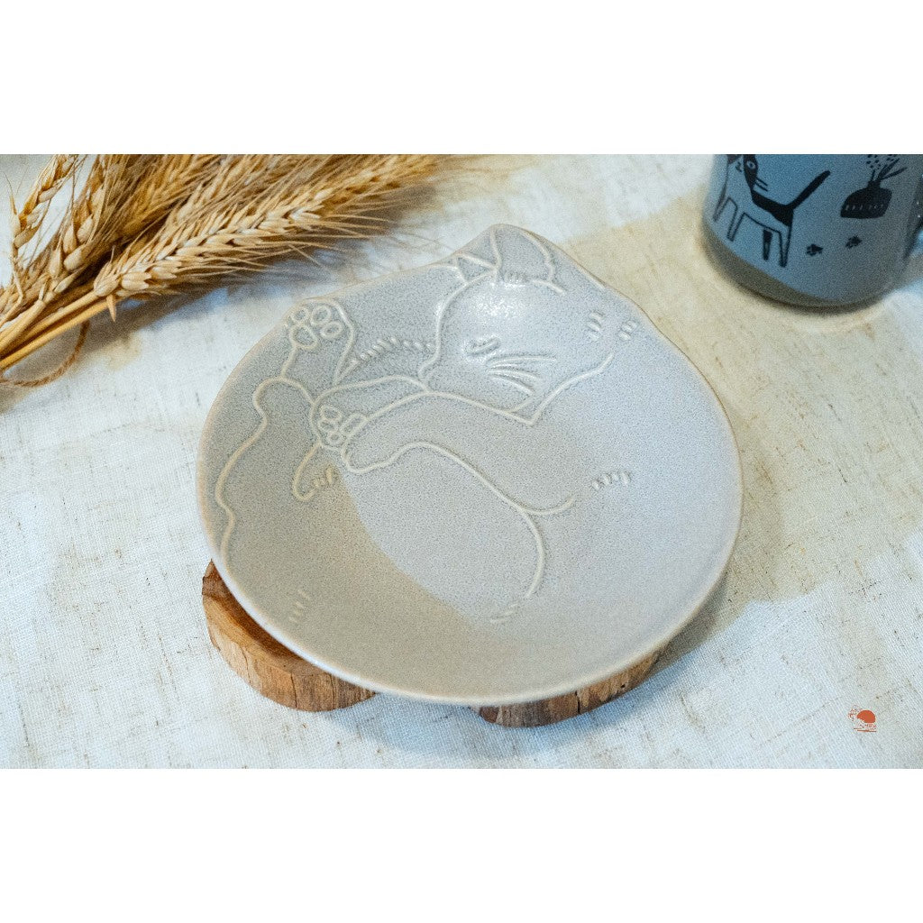 日本製 美濃燒 陶瓷 餐具 餐盤 貓咪造型盤子