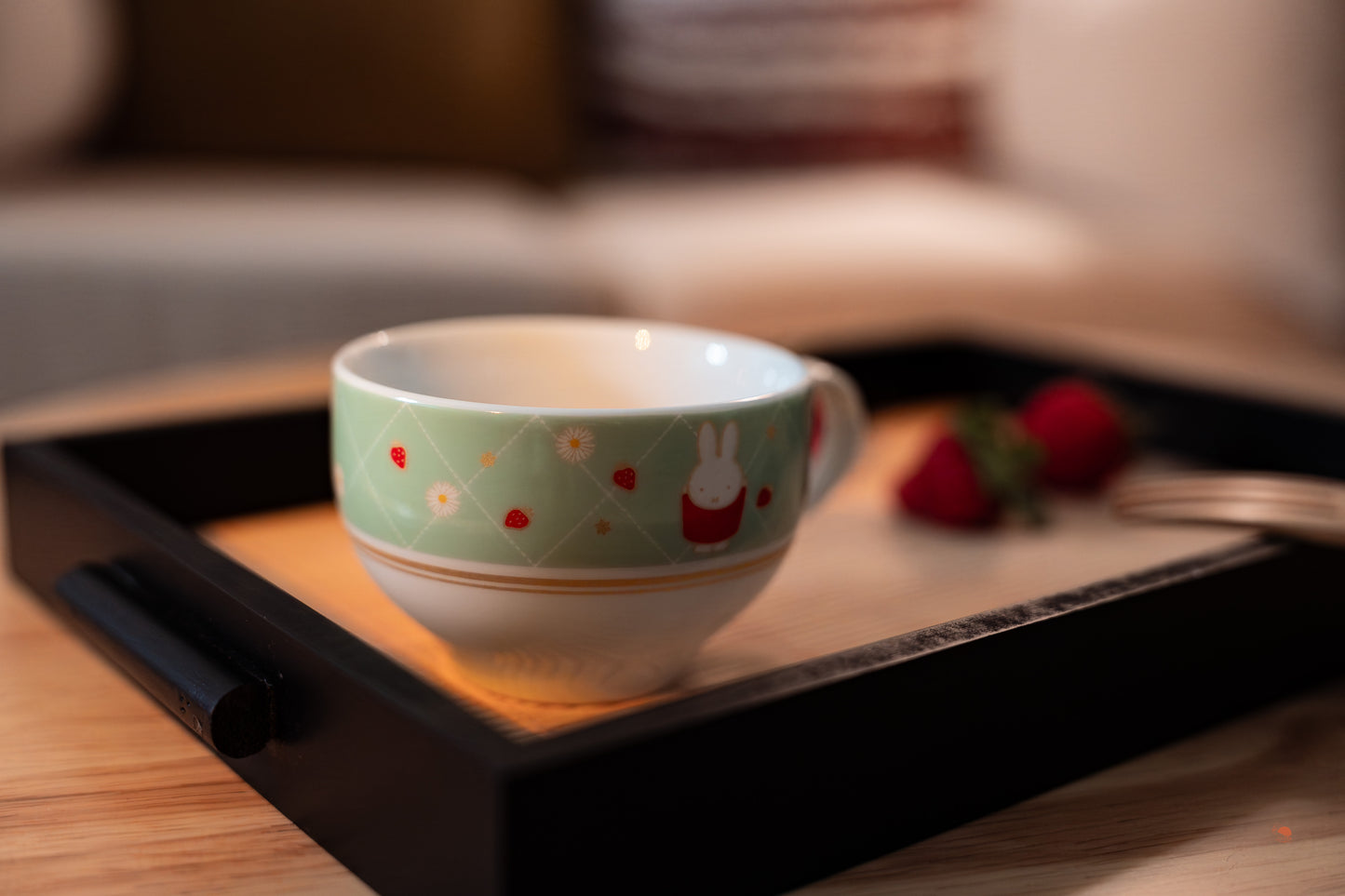 花園限定｜雛菊草莓茶杯