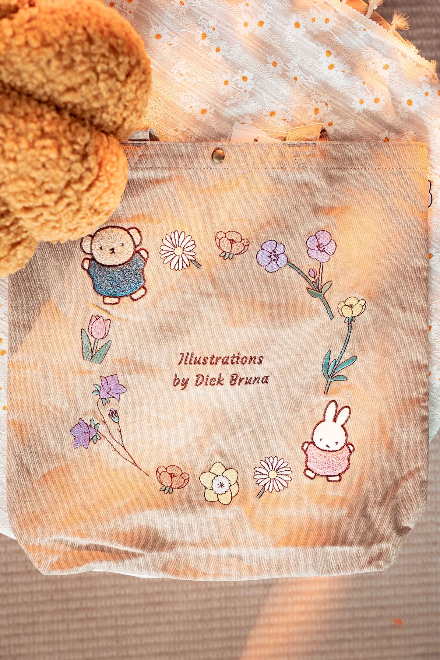 Miffy | 米飛兔刺繡帆布提袋 花圈系列