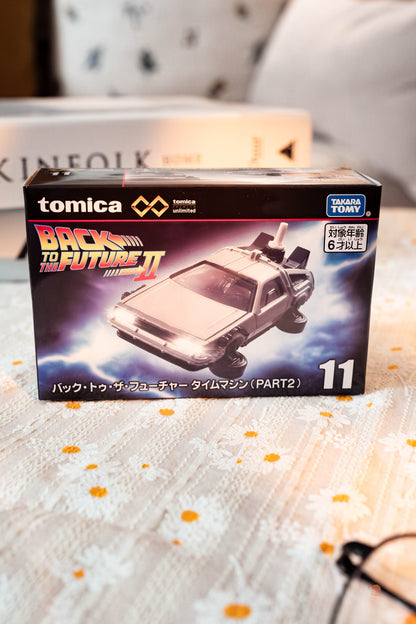 Tomica 回到未來 時光機小汽車 (飛天版含支架)